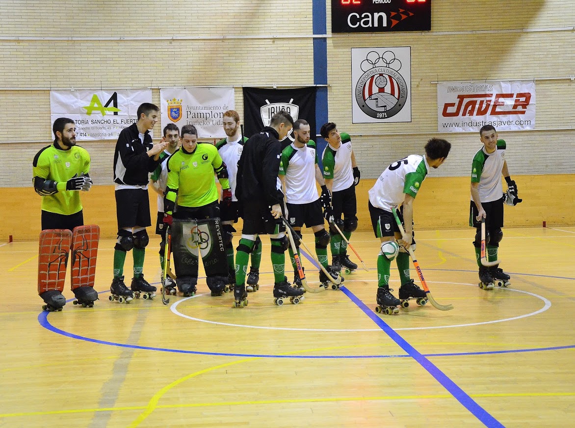 Selección de fotos del derbi navarro Iruña hockey - Oberena en la Rochapea